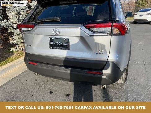 Used 2025 Toyota RAV4 LE image 32