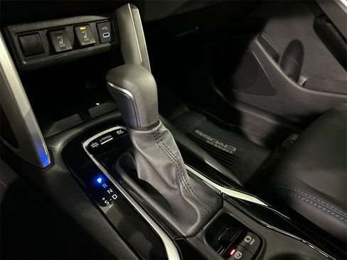 Used 2025 Toyota Corolla Cross AWD Hybrid w/ Convenience Package image 20