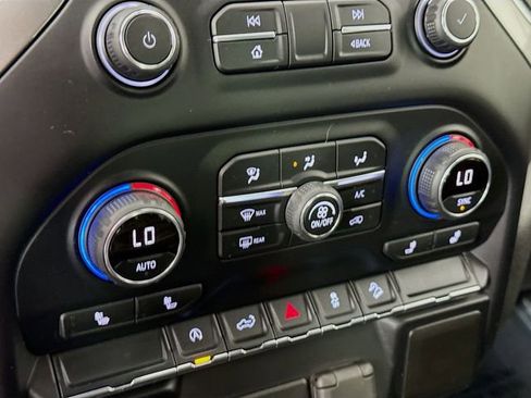 Used 2021 Chevrolet Silverado 1500 RST image 15