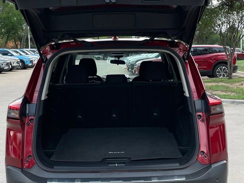 Used 2023 Nissan Rogue SV image 26