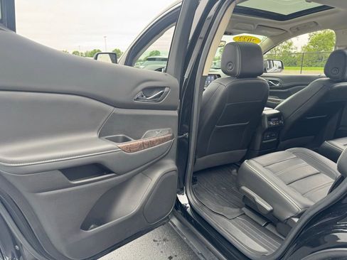 Used 2022 GMC Acadia Denali w/ Black Diamond Edition FWD image 44