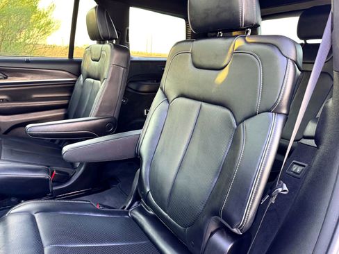 Used 2021 Jeep Grand Cherokee L Overland w/ Advanced Protech Group III image 20