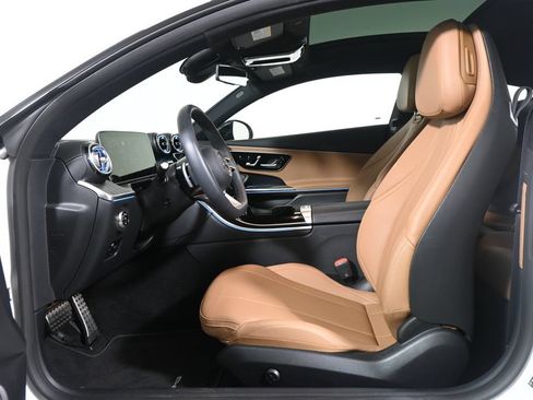 Certified 2026 Mercedes-Benz CLE 300 4MATIC Coupe image 3