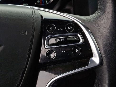 Used 2019 Cadillac Escalade ESV Platinum image 18