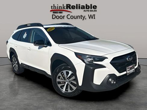 Used 2025 Subaru Outback Premium AWD/4WD image 4