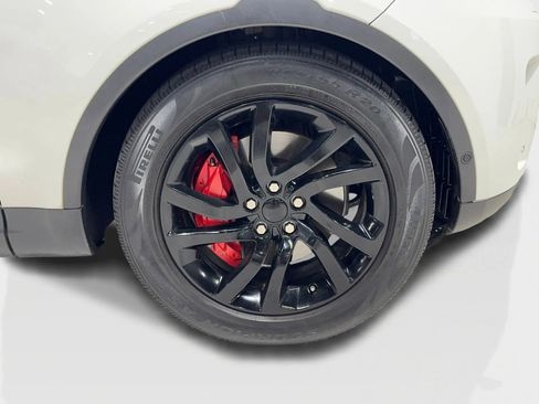 Used 2019 Land Rover Discovery HSE image 31