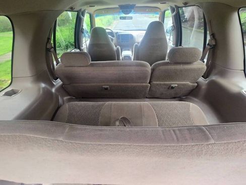 Used 1998 Ford Expedition XLT AWD/4WD image 1