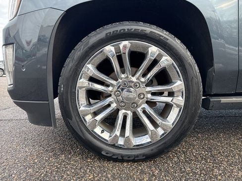 Used 2020 Cadillac Escalade ESV Premium Luxury w/ LPO, Radiant Package image 6