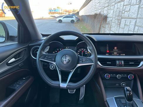 Used 2018 Alfa Romeo Stelvio Sport w/ Quick Order Package 22J Sport image 23