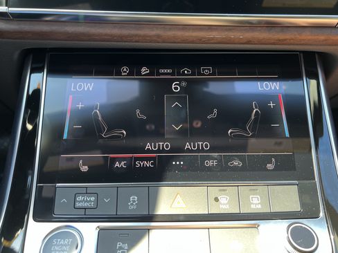 Used 2024 Audi Q8 Premium AWD/4WD image 30