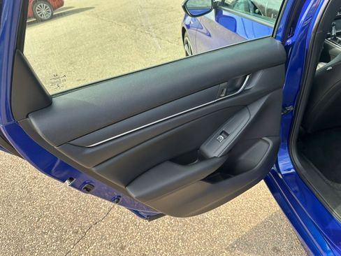 Used 2020 Honda Accord Sport image 16