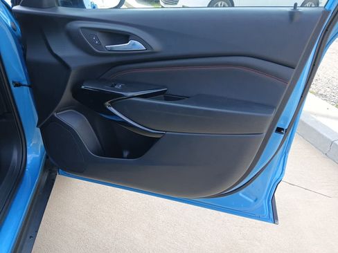 Used 2026 Chevrolet Trax RS w/ Sunroof Package FWD image 94