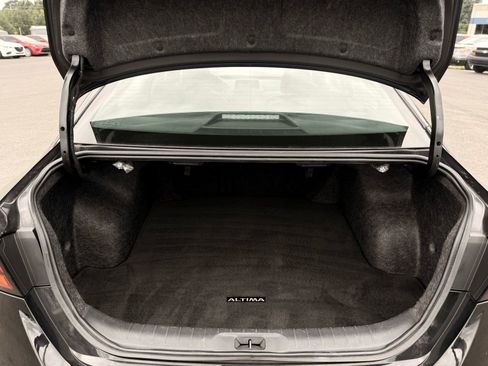 Used 2023 Nissan Altima 2.5 SR image 31