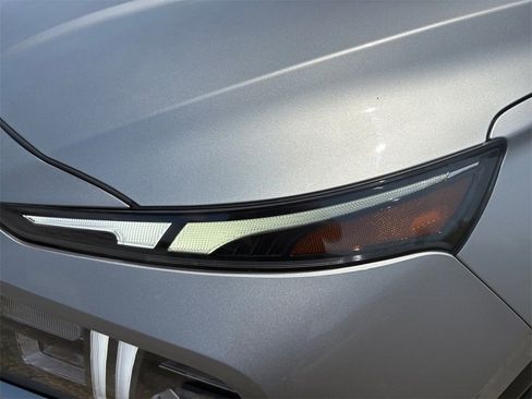 Used 2023 Hyundai Santa Fe SEL Convenience image 22