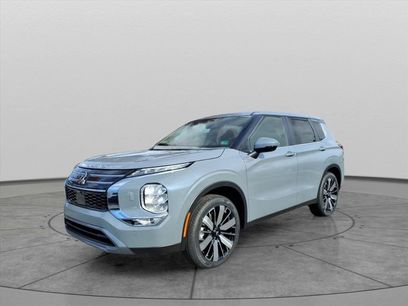 New 2025 Mitsubishi Outlander SE