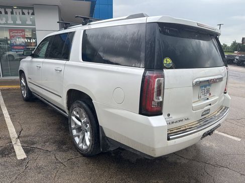Used 2020 GMC Yukon XL Denali w/ Denali Ultimate Package AWD/4WD image 5