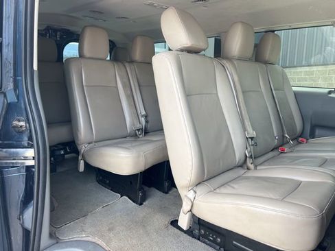 Used 2021 Nissan NV 3500 SL RWD image 12