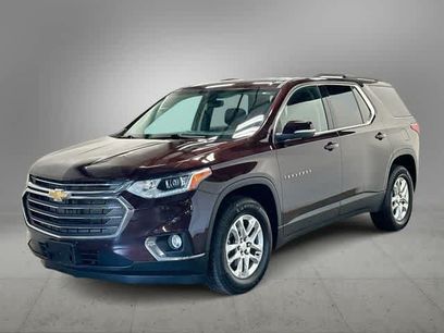 Used 2021 Chevrolet Traverse LT