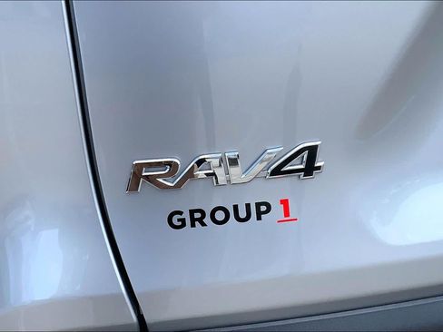 Used 2025 Toyota RAV4 XLE AWD/4WD image 32