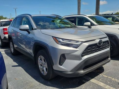 Used 2025 Toyota RAV4 XLE w/ Convenience Package FWD image 2