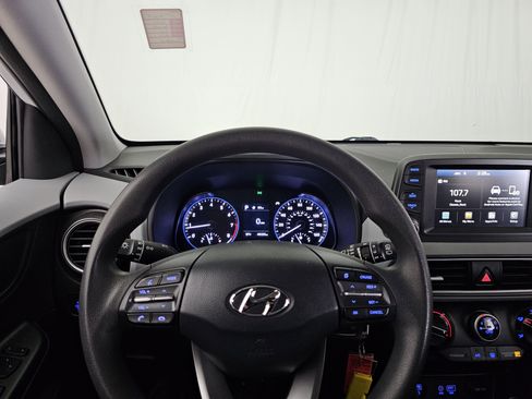 Used 2020 Hyundai Kona SE image 30