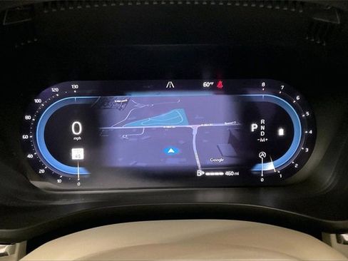 Certified 2022 Volvo XC60 B5 Momentum w/ Climate Package image 21