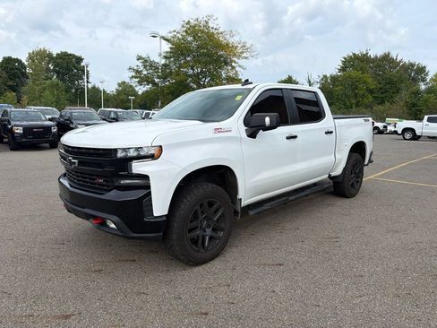 Used 2021 Chevrolet Silverado 1500 LT Trail Boss w/ Convenience Package II AWD/4WD image 5