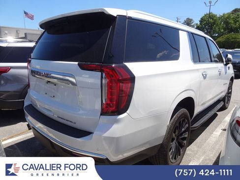 Used 2022 GMC Yukon XL Denali AWD/4WD image 5