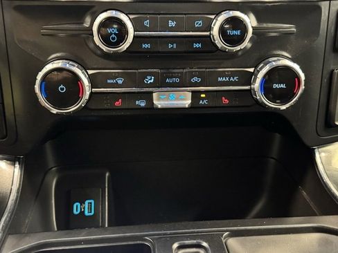 Used 2022 Ford F150 XLT w/ Equipment Group 302A High image 26