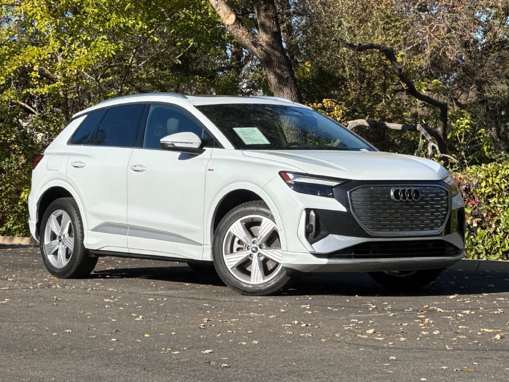 Certified 2024 Audi Q4 e-tron Premium Plus w/ Premium Plus AWD/4WD image 2
