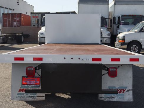 Used 2020 Ford F550 2WD Regular Cab Super Duty image 7