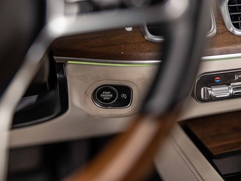 Used 2022 Mercedes-Benz GLE 450 4MATIC w/ Revised AMG Line Exterior image 27