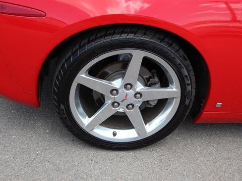 Used 2006 Chevrolet Corvette Convertible w/ Preferred Equipment Group image 35