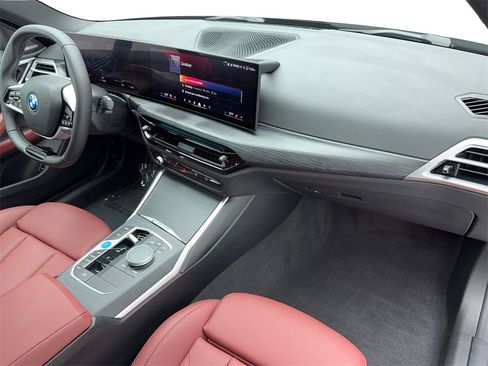 Used 2025 BMW i4 eDrive40 image 48