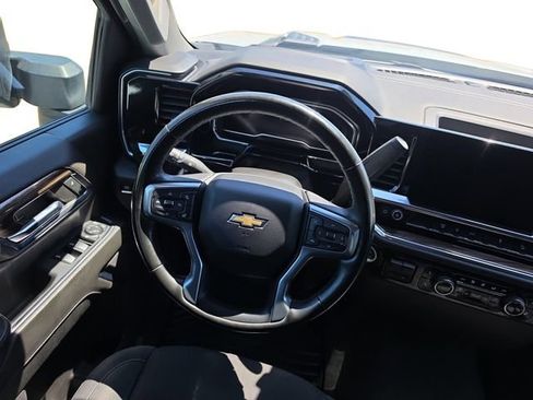 Used 2024 Chevrolet Silverado 2500 LT w/ Convenience Package AWD/4WD image 14