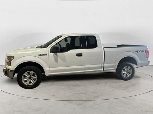 Used 2017 Ford F150 XLT w/ Trailer Tow Package AWD/4WD image 3