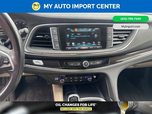 Used 2019 Buick Enclave Essence w/ Trailering Package, 5000 lbs. AWD/4WD image 10