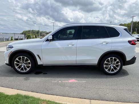 Used 2022 BMW X5 xDrive40i w/ Premium Package AWD/4WD image 6
