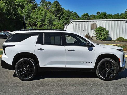 Used 2026 Chevrolet Traverse RS AWD/4WD image 6