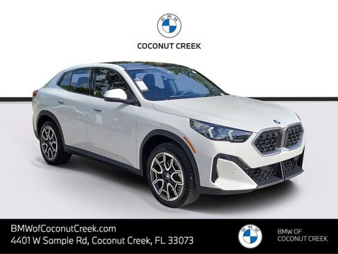 New 2026 BMW X2 xDrive28i w/ Convenience Package AWD/4WD image 1