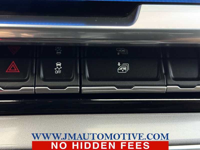 Used 2023 Chevrolet Silverado 1500 High Country w/ High Country Premium Package AWD/4WD image 43