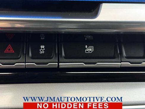 Used 2023 Chevrolet Silverado 1500 High Country w/ High Country Premium Package image 43