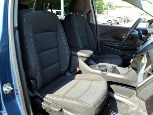 Used 2024 GMC Terrain SLE AWD/4WD image 9