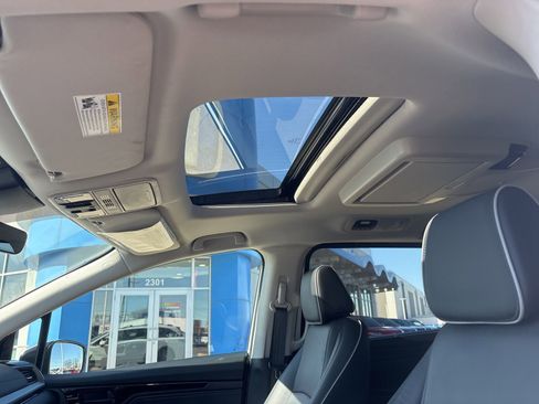 Certified 2025 Honda Odyssey Touring image 18