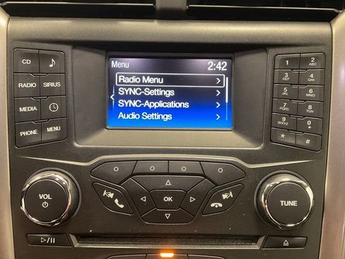 Used 2017 Ford Fusion SE image 21