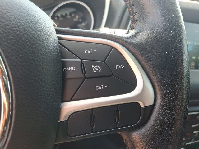 Used 2020 Jeep Compass Latitude w/ Cold Weather Group AWD/4WD image 23