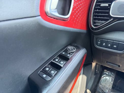 Used 2023 Kia Soul GT-Line w/ GT-Line Technology Package FWD image 23