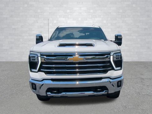 Used 2025 Chevrolet Silverado 2500 LTZ w/ LTZ Premium Package image 7