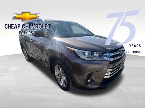 Used 2019 Toyota Highlander Limited AWD/4WD image 6