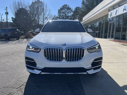 Certified 2023 BMW X5 xDrive40i w/ Premium Package image 3